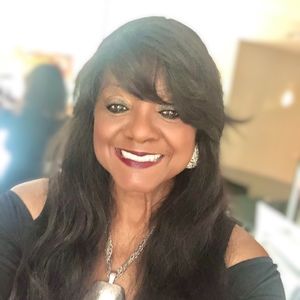 Meet your Posher, Sandra c.